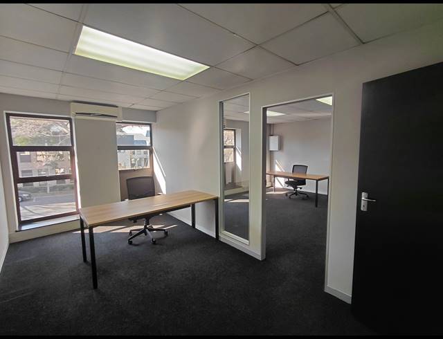 235M² OFFICE TO LET IN HURLINGHAM